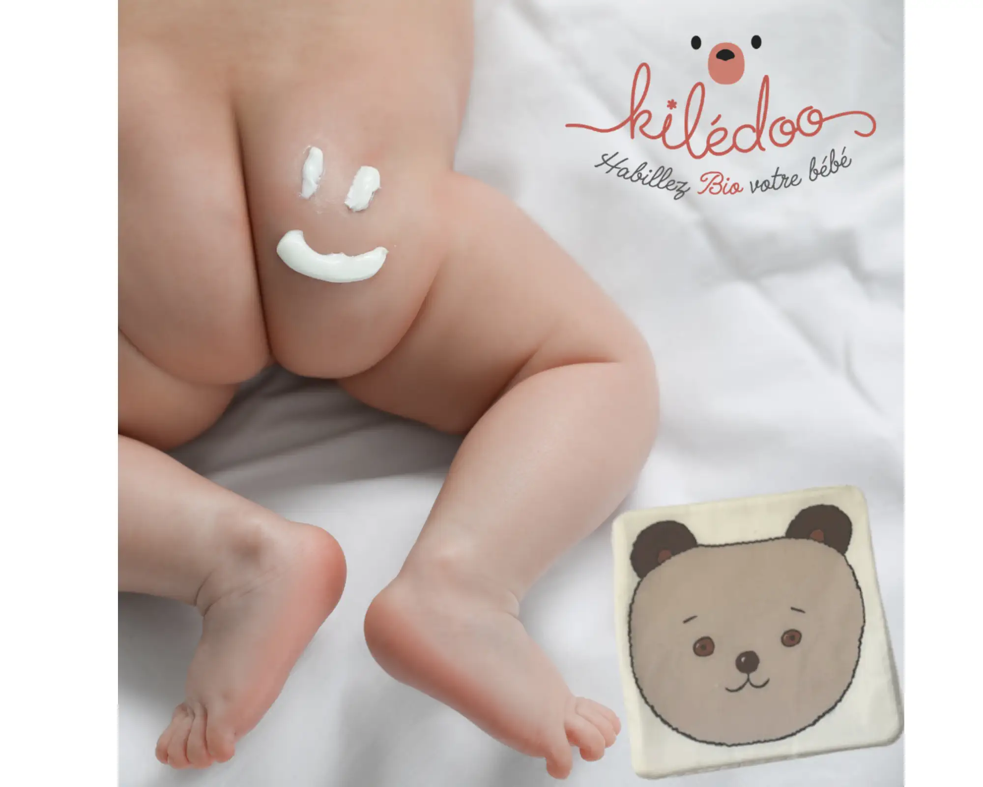 Bébé avec lingette Ours