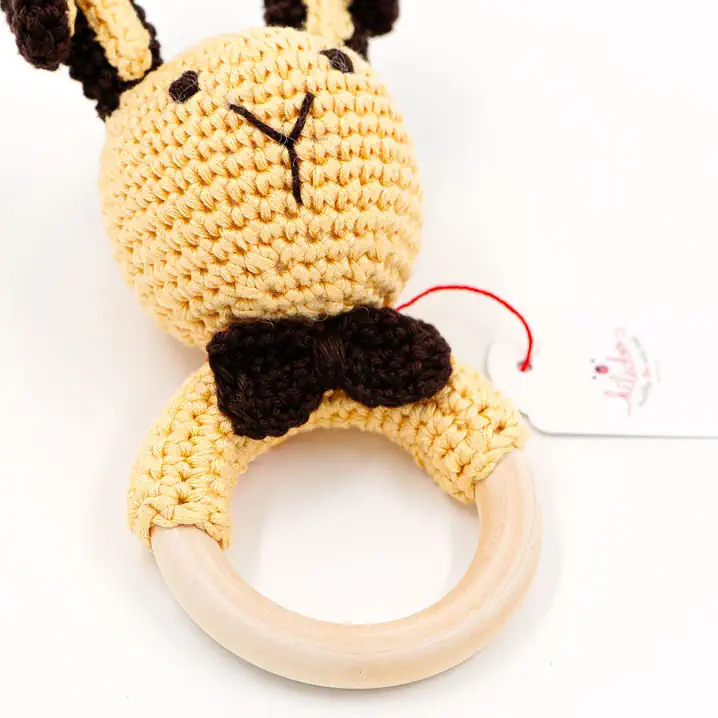 54.Hochet lapin. Détail