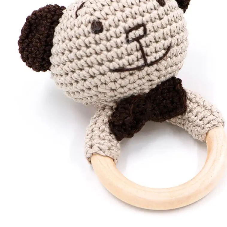 58.Hochet ours. Détail