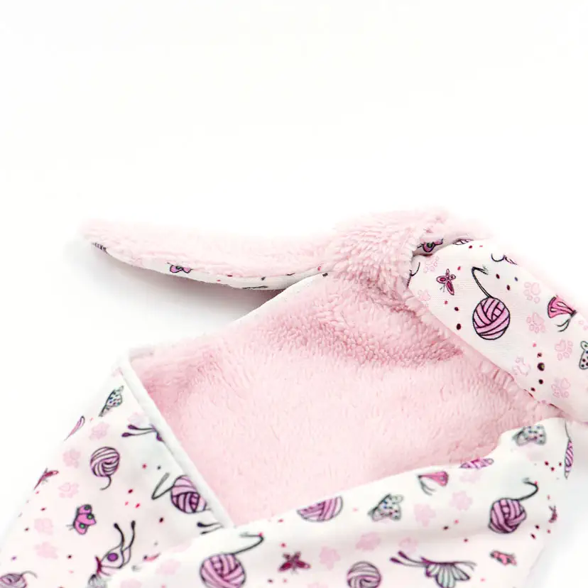 40.Doudou chat. Détail