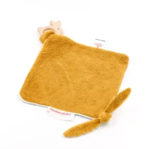 Doudou Lapin moutarde avec son anneau de dentition