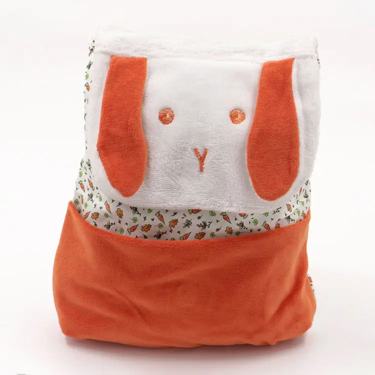 74.Sac à dos lapin blanc de face